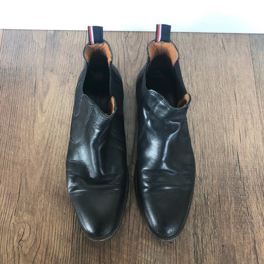 Tommy Hilfiger Men’s Chelsea boots in black size 7 1/2